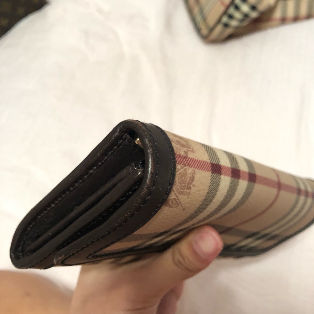 Burberry Wallet - Picture 6 of 7